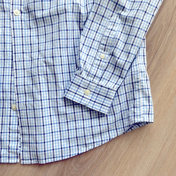 - Vineyard Vines - Performance Whale Plaid Button Down - Picture 4 of 5